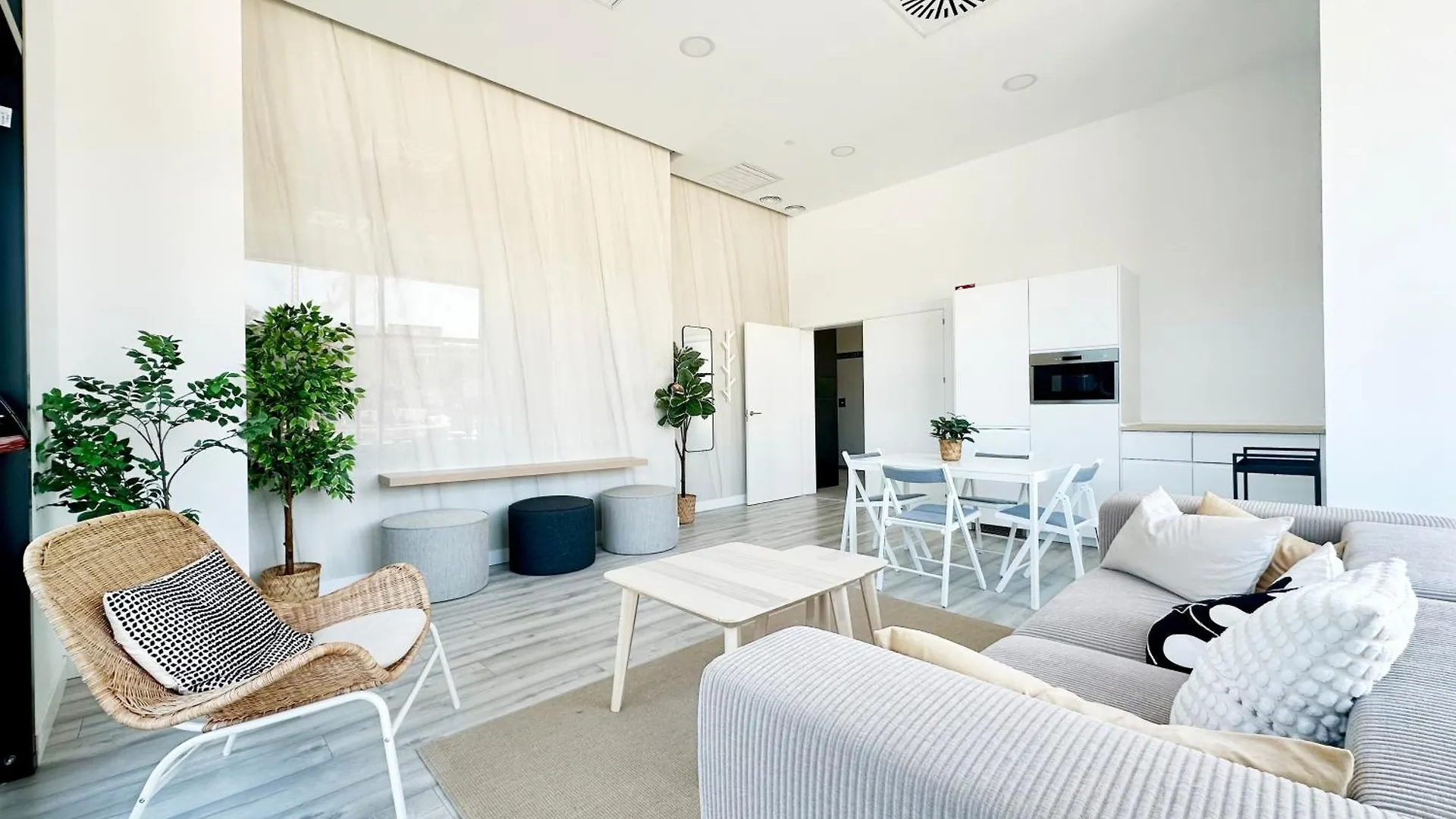 Aq 21 Floor 3 Bed Apartment Malaga 0*,  Spain